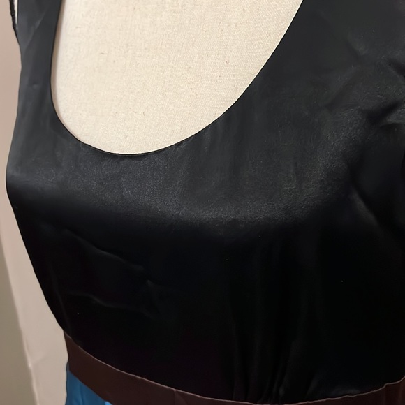 Alfani shimmery, beautiful pleated Dress 💯% Silk - Picture 11 of 14